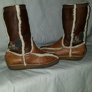 Fendi shearling squirrel boots